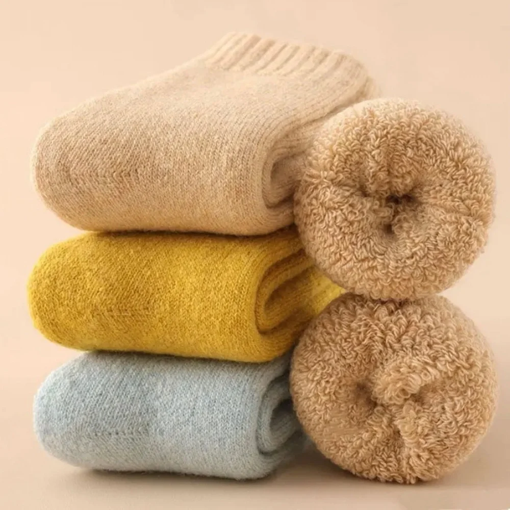 New Lot of 2 warm, thick kids’ socks 2/$16